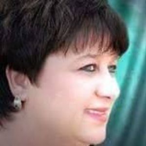 Meet your Posher, Becky